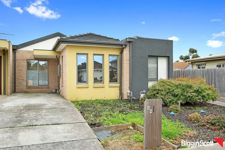 2/4 Spurling Street, Maidstone VIC 3012