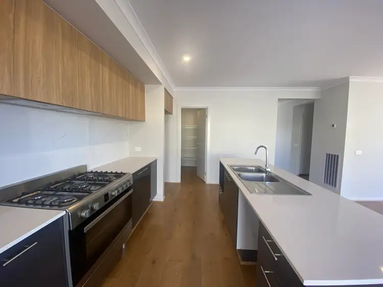 Fifth view of Homely house listing, 5 Marquess Cres, Clyde North VIC 3978