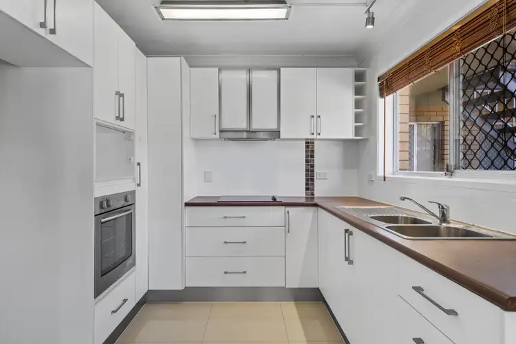 Fourth view of Homely house listing, 5/4 Nalla Ct, Palm Beach QLD 4221