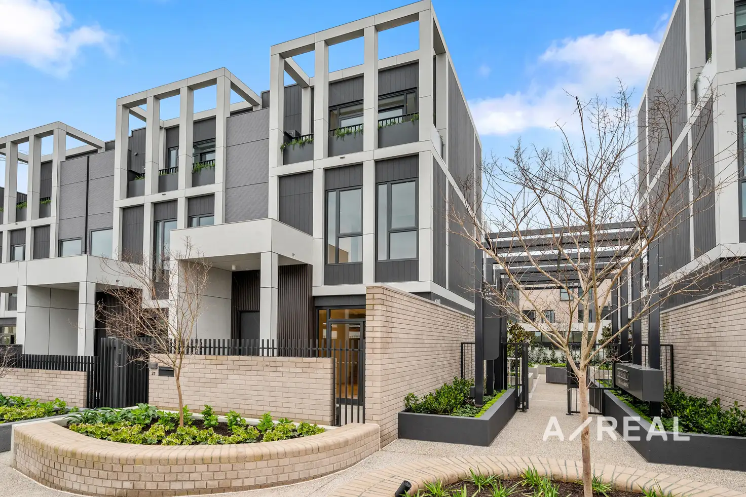 Main view of Homely townhouse listing, 21 Maple Walk, Moonee Ponds VIC 3039