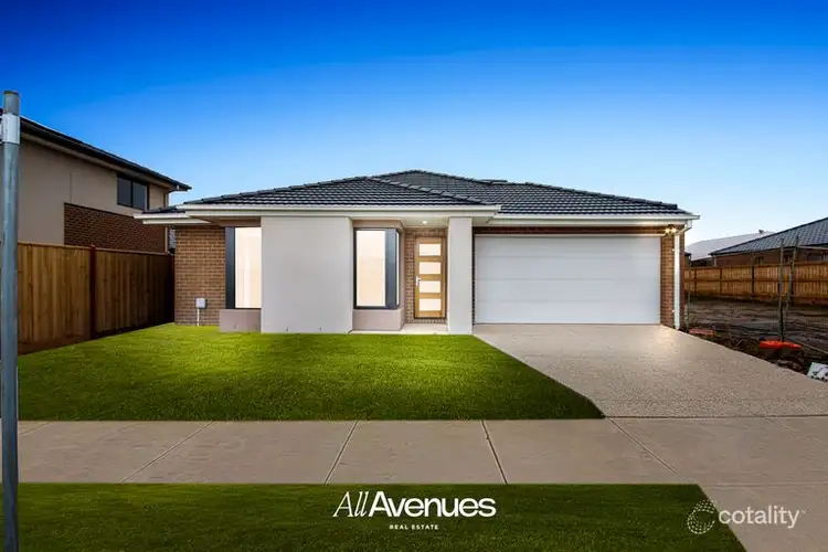 3 Sunlight Ave, Clyde North VIC 3978