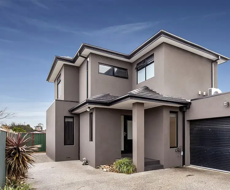 2/11 Montgomery Street, Maidstone VIC 3012