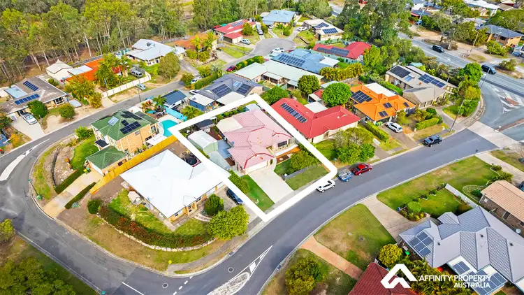 8 Pine Crest Dr, Kurwongbah QLD 4503