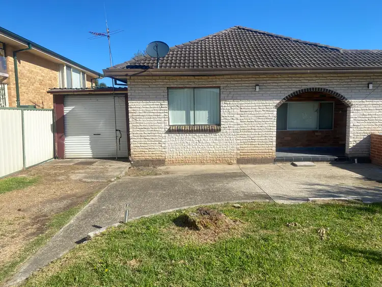 2/190 North Liverpool Road, Green Valley NSW 2168
