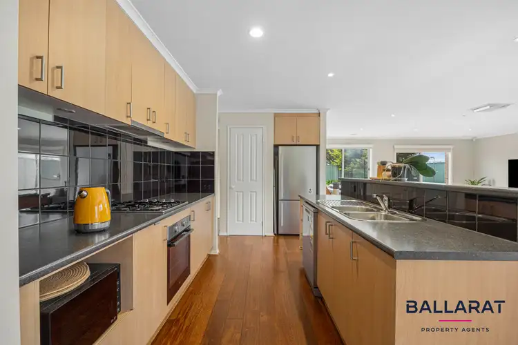 Second view of Homely house listing, 70 Faversham Ave, Lake Gardens VIC 3355