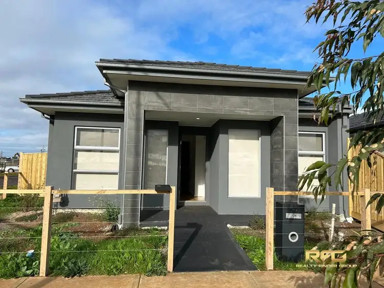 124 Fuchsia Dr, Rockbank VIC 3335