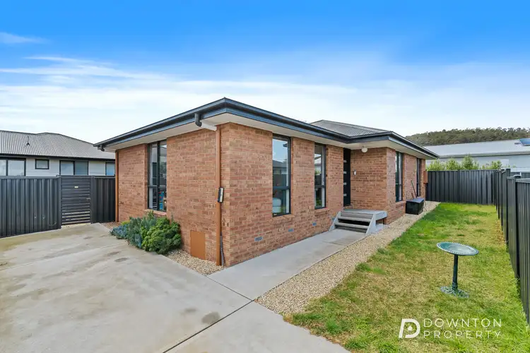 2/35 Millview Dr, Oakdowns TAS 7019