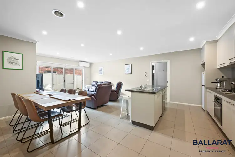 Second view of Homely house listing, 3/104 Whitehorse Rd, Mount Clear VIC 3350