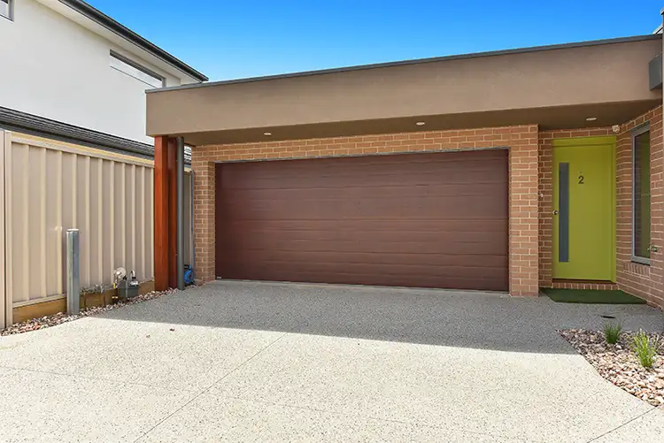 2/90 Clydesdale Rd, Airport West VIC 3042