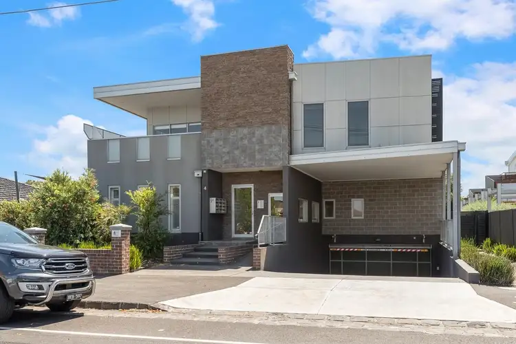 2/4 Cumming Street, Brunswick West VIC 3055