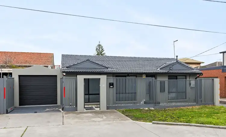 215 Gordon St, Coburg VIC 3058