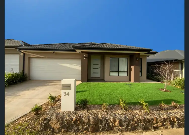34 Annapurna Cres, Truganina VIC 3029