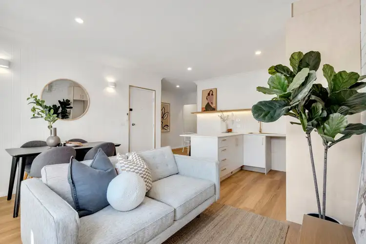 Main view of Homely unit listing, 10/205-207 Maribyrnong Rd, Ascot Vale VIC 3032