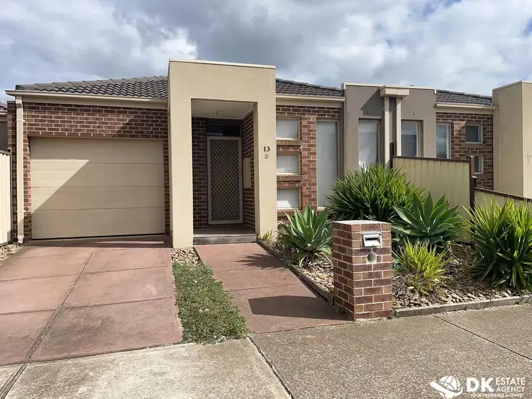 2/13 Vanderbilt Avenue, Truganina VIC 3029