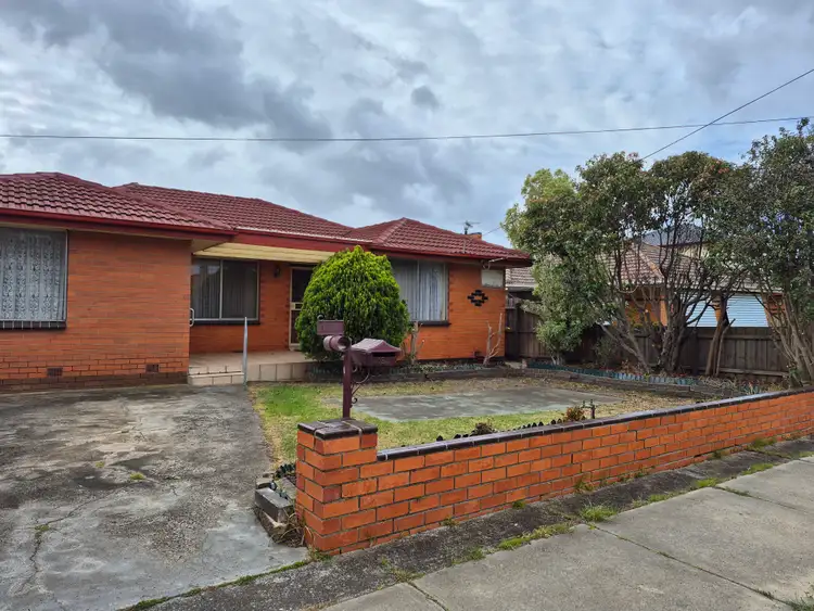 176 Military Road, Avondale Heights VIC 3034