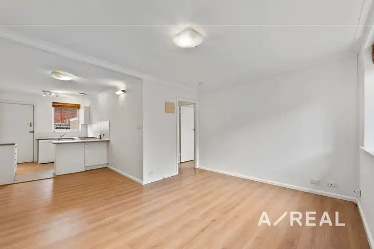 Main view of Homely unit listing, 1/32 Belmont Avenue North, Glen Iris VIC 3146
