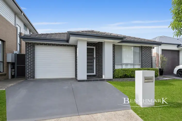 42 Hoy St, Moorebank NSW 2170