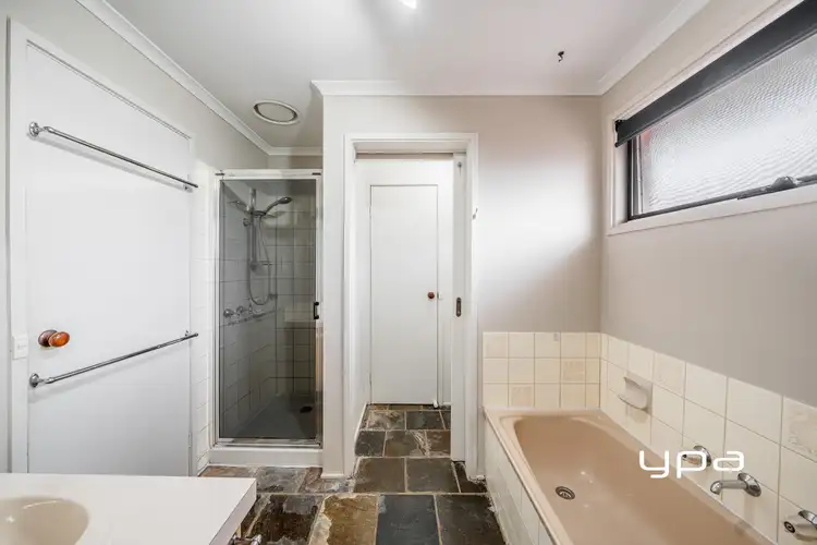 Fourth view of Homely house listing, 15 Muirfield Dr, Sunbury VIC 3429