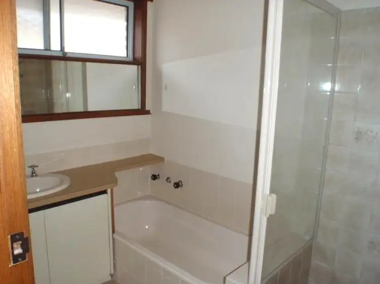 Fifth view of Homely unit listing, 4/6 Montgomery St, Wendouree VIC 3355