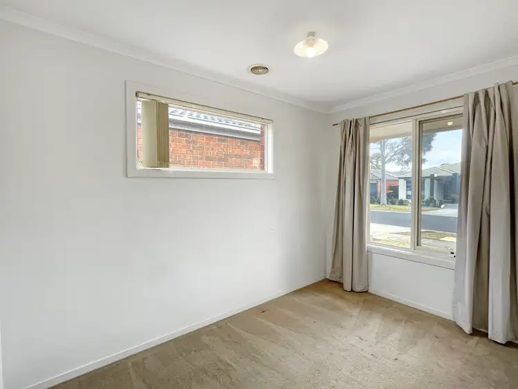 Fifth view of Homely house listing, 17 Felicity Dr, Tarneit VIC 3029