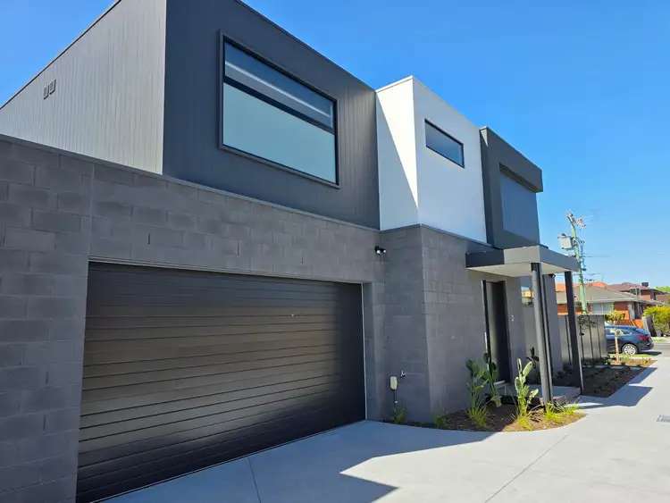 Main view of Homely townhouse listing, 1/52 Balcombe Rd, Mentone VIC 3194