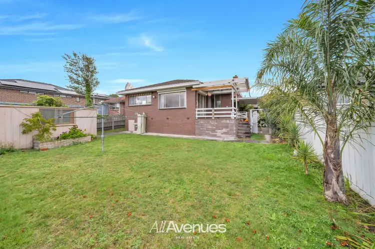 7 Fletcher Rd, Dandenong North VIC 3175