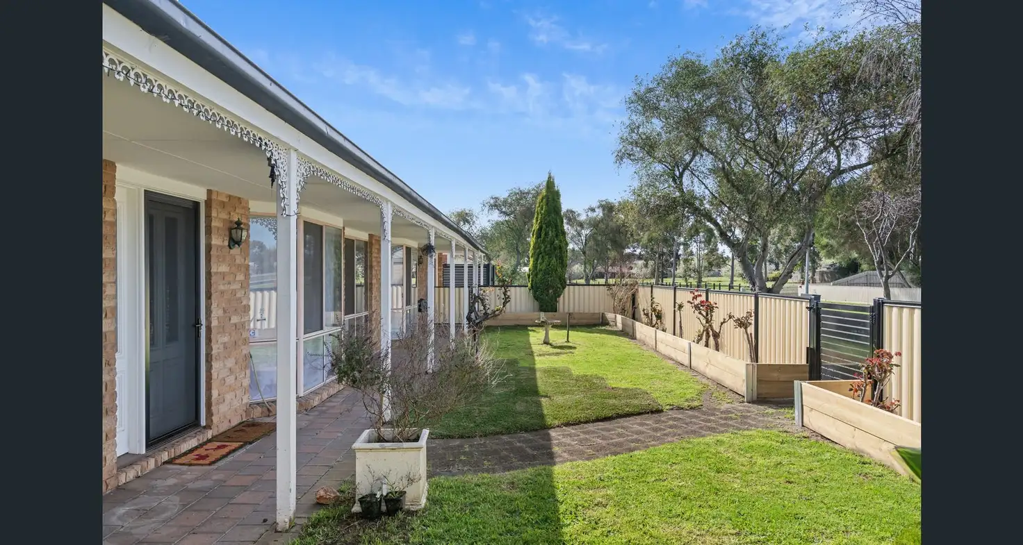 Main view of Homely house listing, 2 Elda Ct, Cranbourne North VIC 3977
