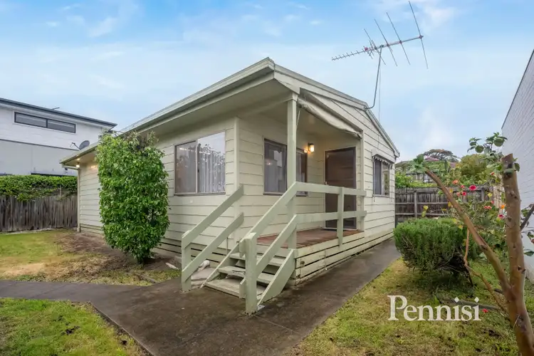 75A Mascoma Street, Strathmore VIC 3041