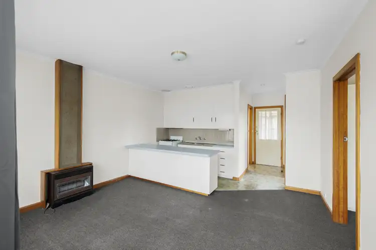 Fourth view of Homely unit listing, 1/9 Almurta St, Alfredton VIC 3350