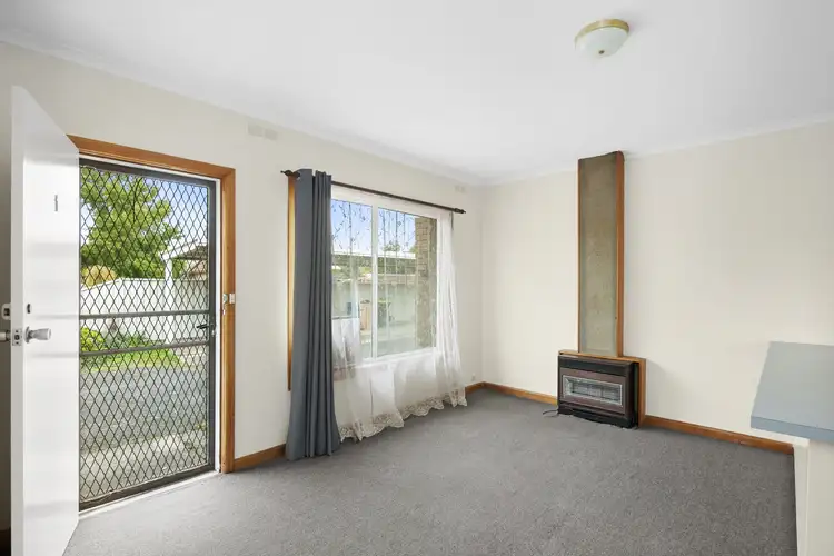 Fifth view of Homely unit listing, 1/9 Almurta St, Alfredton VIC 3350
