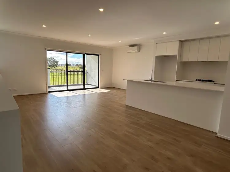 28/50 Plush Cct, Epping VIC 3076