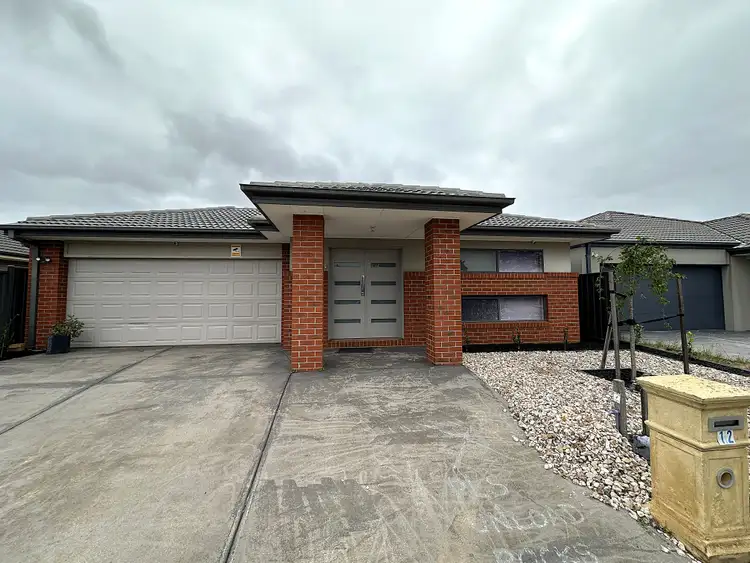 12 Gembrook Street, Manor Lakes VIC 3024