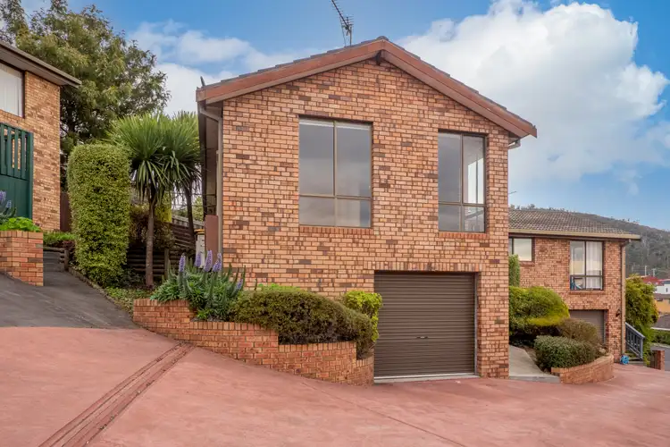 2/12 Tris Ct, Berriedale TAS 7011