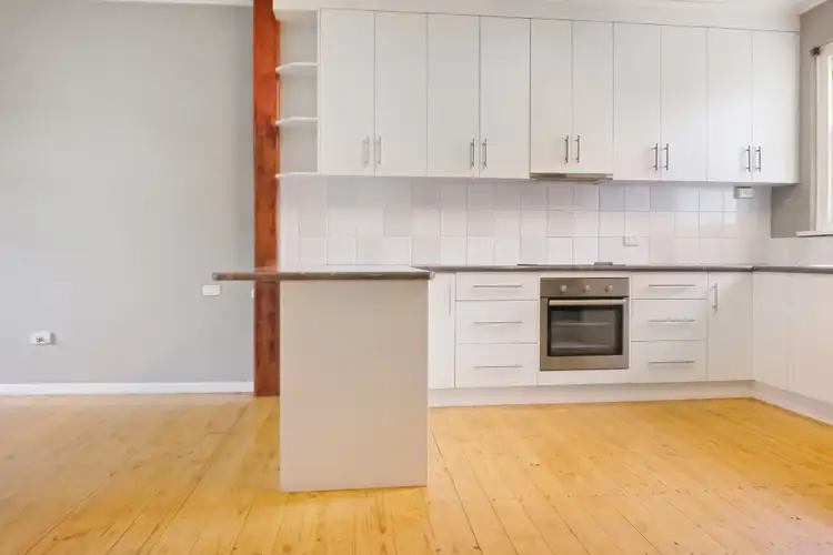 Second view of Homely semi-detached listing, 8 Rook Rd, Mount Gambier SA 5290