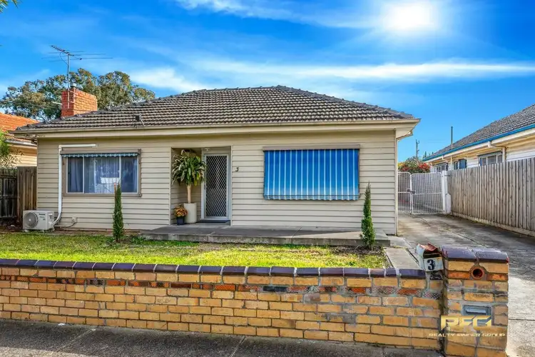 3 Cutts St, Sunshine North VIC 3020