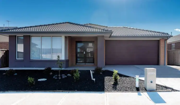 16 Huckleberry Street, Point Cook VIC 3030