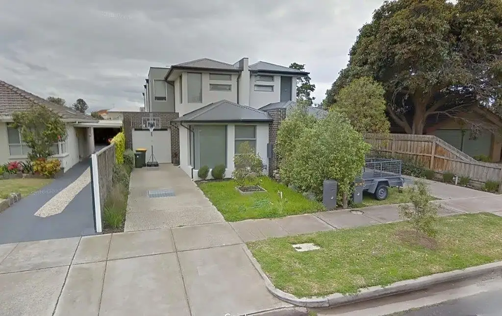 Main view of Homely house listing, 2/32 Myrtle Grove, Altona VIC 3018