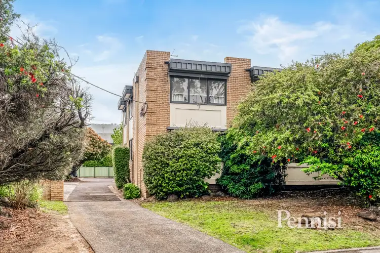 9/101 Glass Street, Essendon VIC 3040