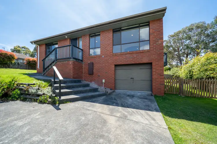 2/7 Mowbray Ct, Lenah Valley TAS 7008