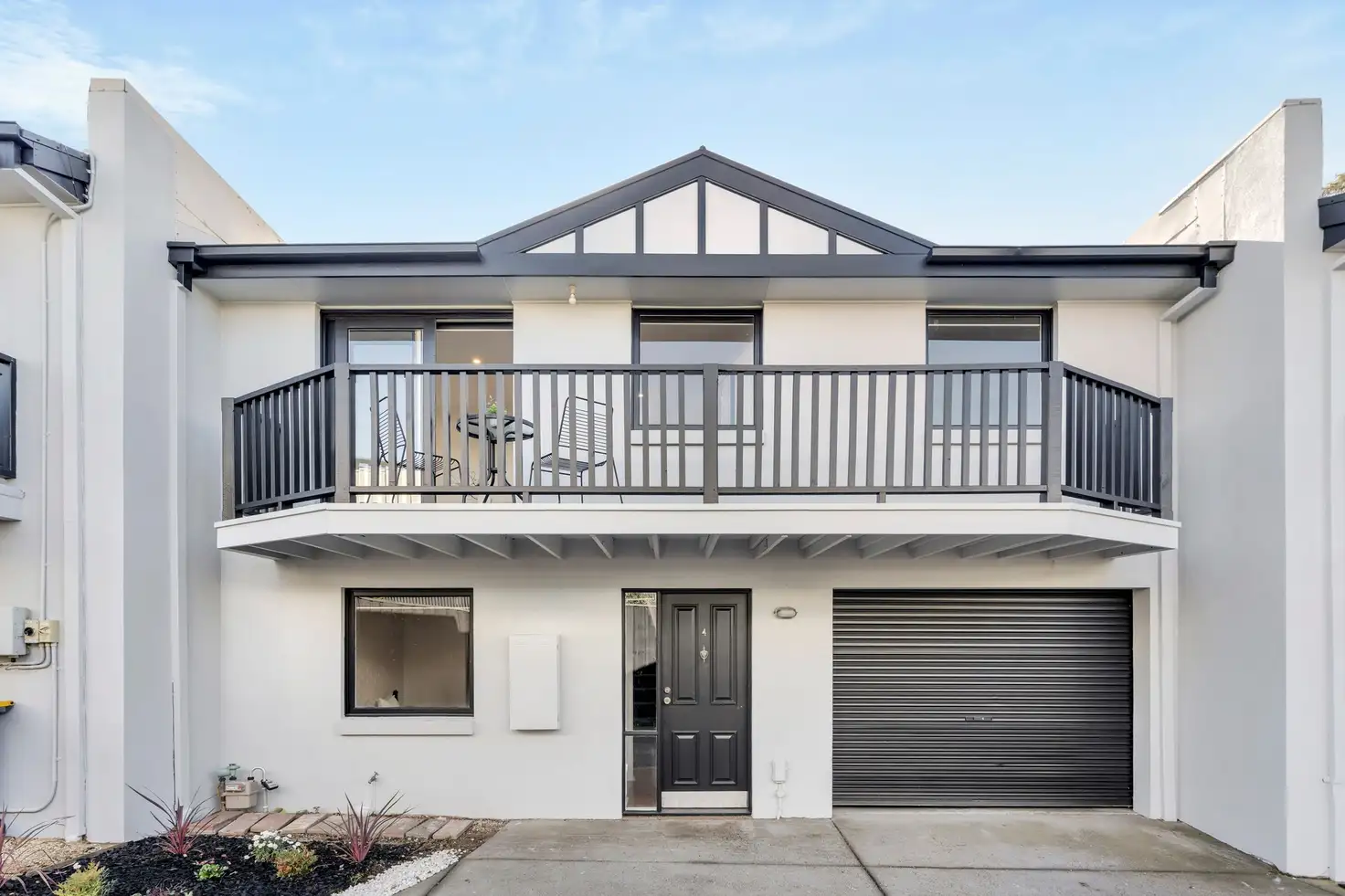 Main view of Homely townhouse listing, 4/17 Afton St, Aberfeldie VIC 3040