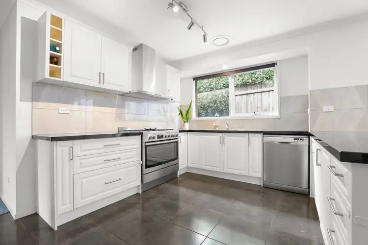 39 Burgess Dr, Langwarrin VIC 3910