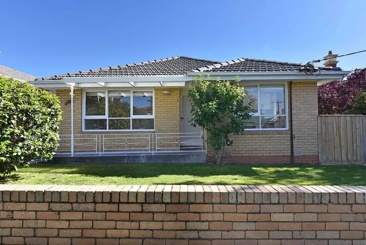 1/12 Ardmillan Rd, Moonee Ponds VIC 3039