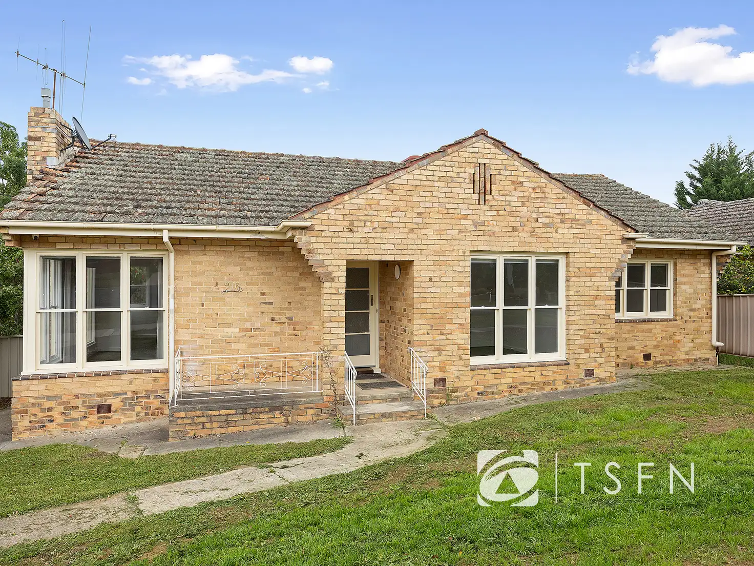 Main view of Homely house listing, 216 Neale St, Flora Hill VIC 3550