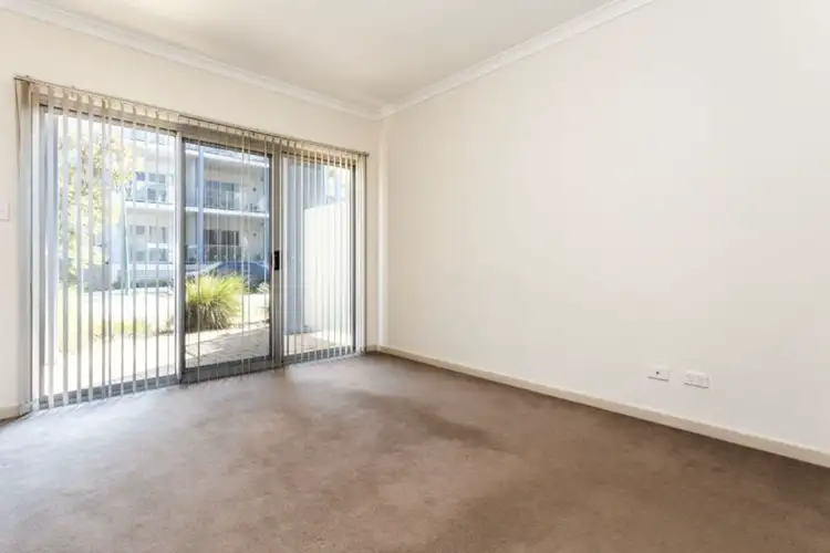 Fourth view of Homely unit listing, 17/6 Ibera Way, Success WA 6164