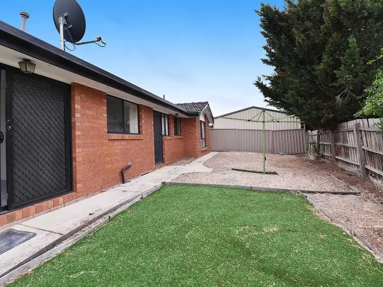 Fourth view of Homely unit listing, 2/8 Pilain Crescent, Keilor Downs VIC 3038