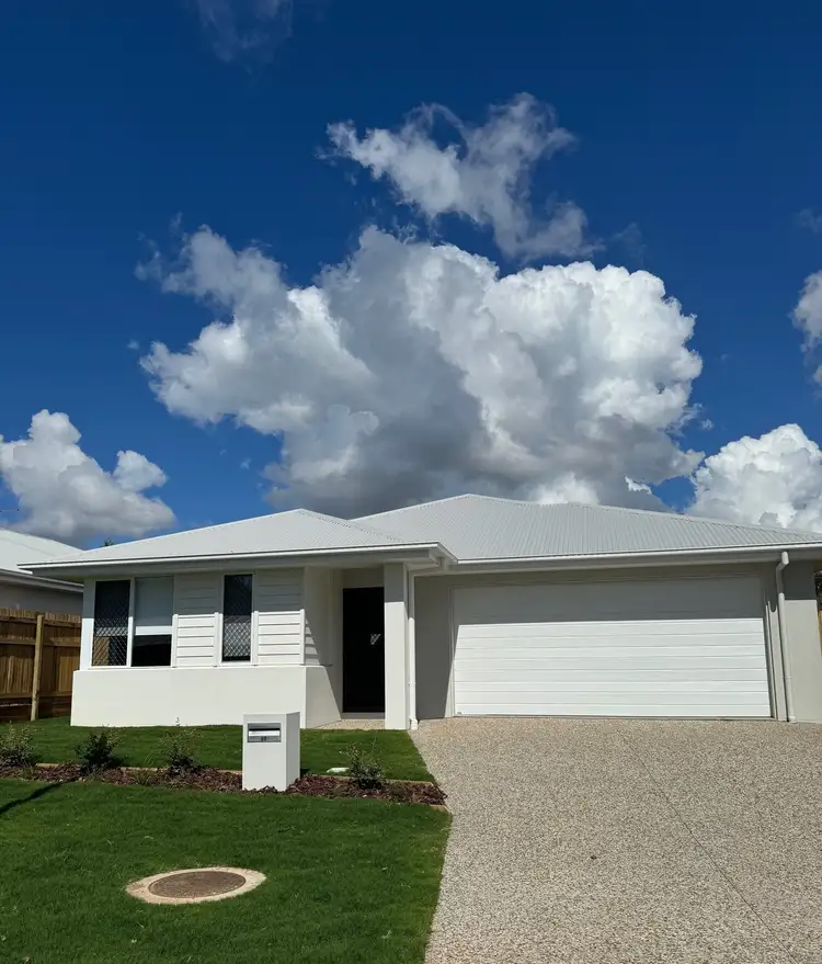 Second view of Homely house listing, 88 Francis St, Ormiston QLD 4160