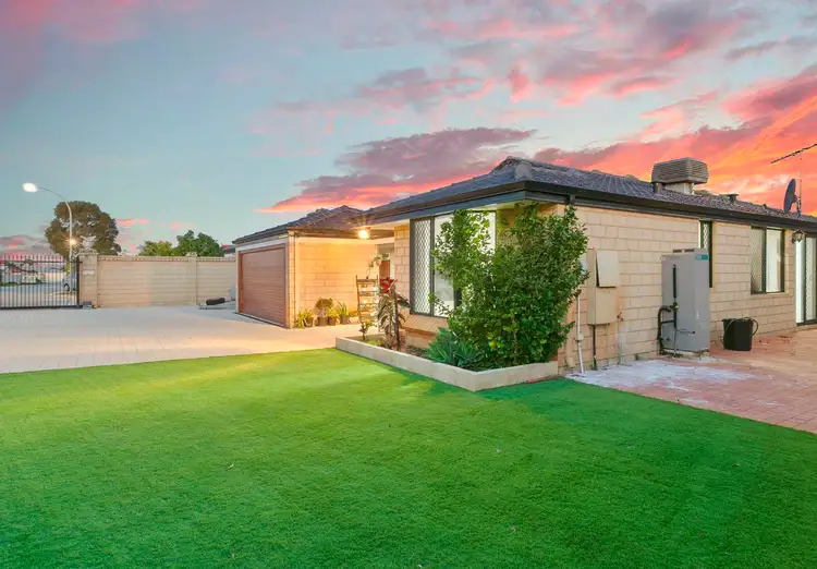 Second view of Homely house listing, 19 Mitra Loop, Bennett Springs WA 6063