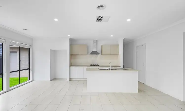 Second view of Homely house listing, 19 Gyrfalcon Way, Doreen VIC 3754