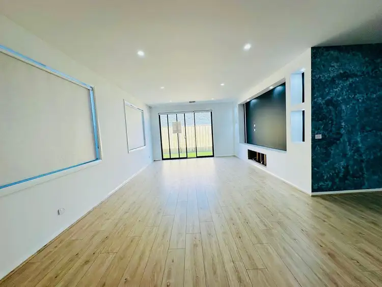 Fifth view of Homely house listing, 6 Cannich St, Beveridge VIC 3753