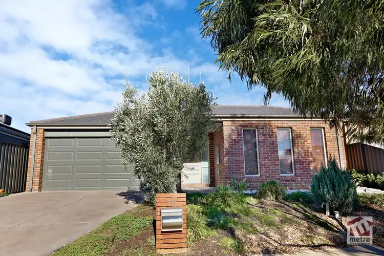11 Grosvenor Cres, Derrimut VIC 3026